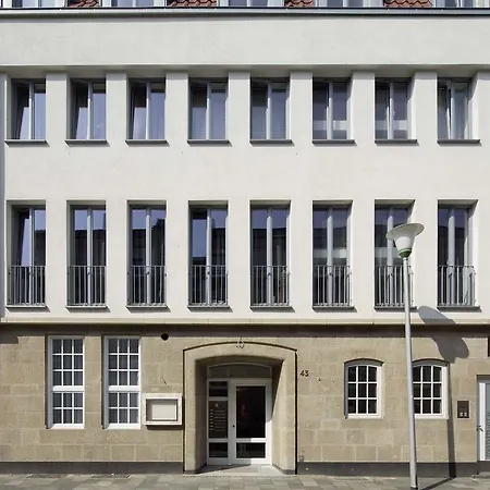 Boardinghouse Apartment